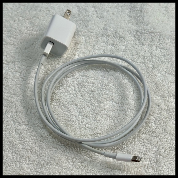 Apple Other - 🍎 🔌⚡️ USB-A to Lightening. White. 12W wall adapter. White. Like New. 💯📱